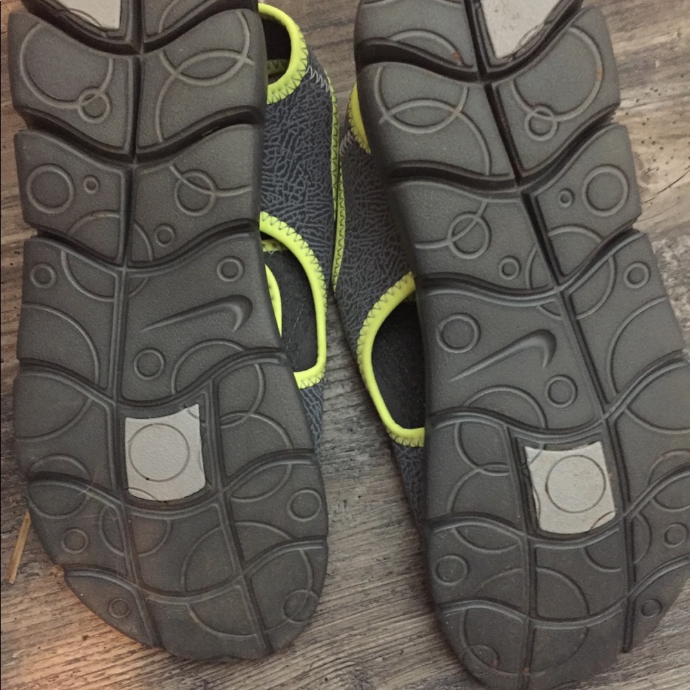 Boys Nike Sandals